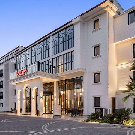 Ramada By Wyndham ดาลามาน ภายนอก รูปภาพ